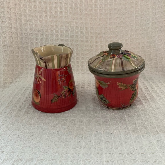 Tracy Porter Octavia Hill Collection Covered Sugar Bowl & Creamer - Picture 4 of 7